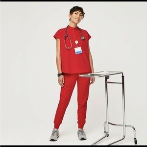 FIGS RAFAELA SCRUB TOP POP RED